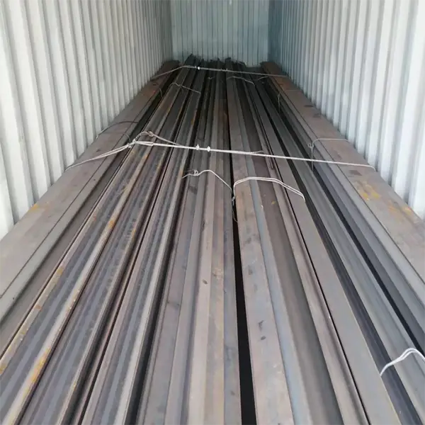 119re-rail-loading