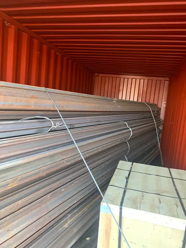12kg rail and rail clips in 20ft container