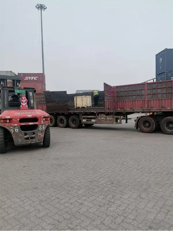 136re rail packing