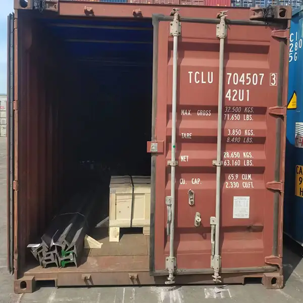 38kg heavy rail and fish plate to Serbia
