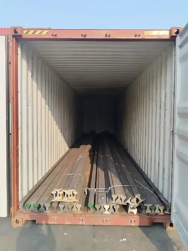 50kg rail and QU80 rail container loading