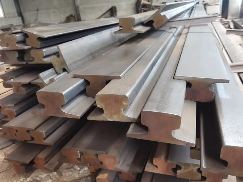 A120 rail