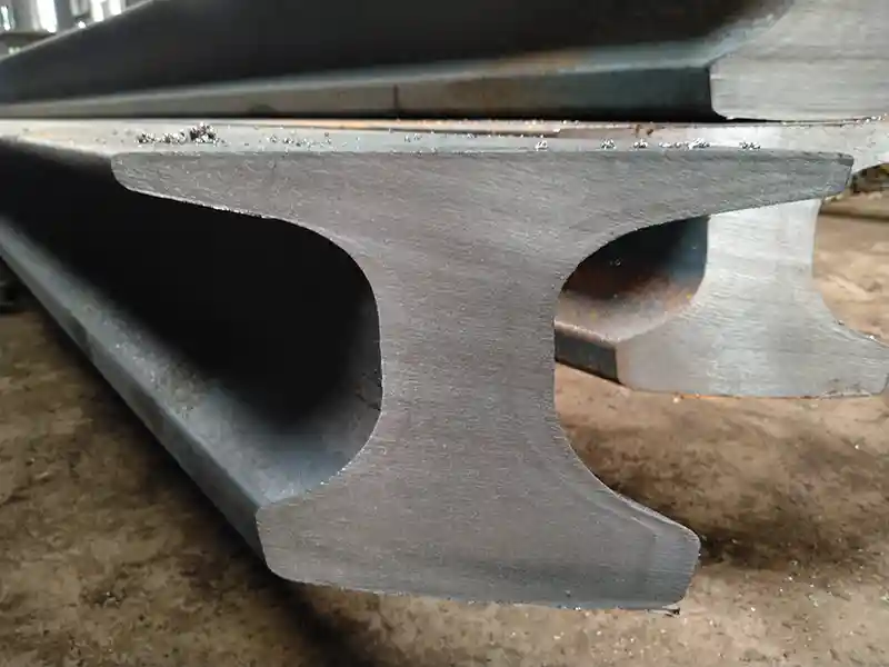 Diagonal Cut QU Rails