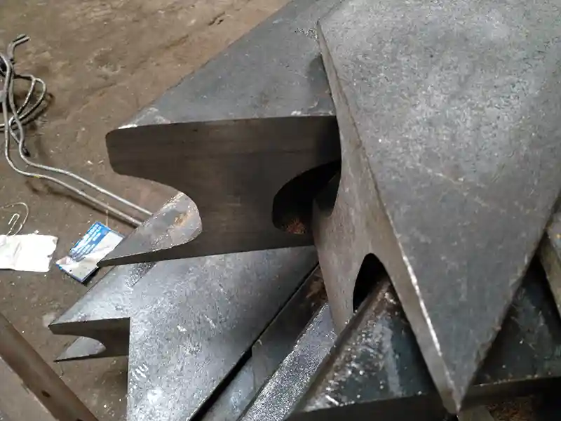 QU Rail Bevel Cutting