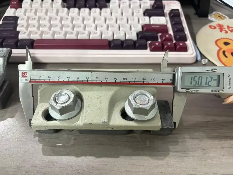 Y3 rail clamp overall length measurement for crane rail system