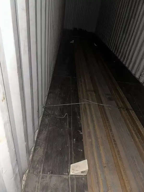 asce 85 rail in container