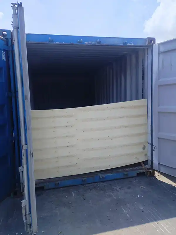 q355b-flat-bar-container-loading