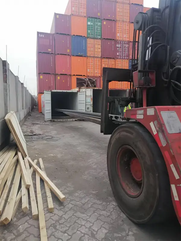 qu80 rail ready to Israel