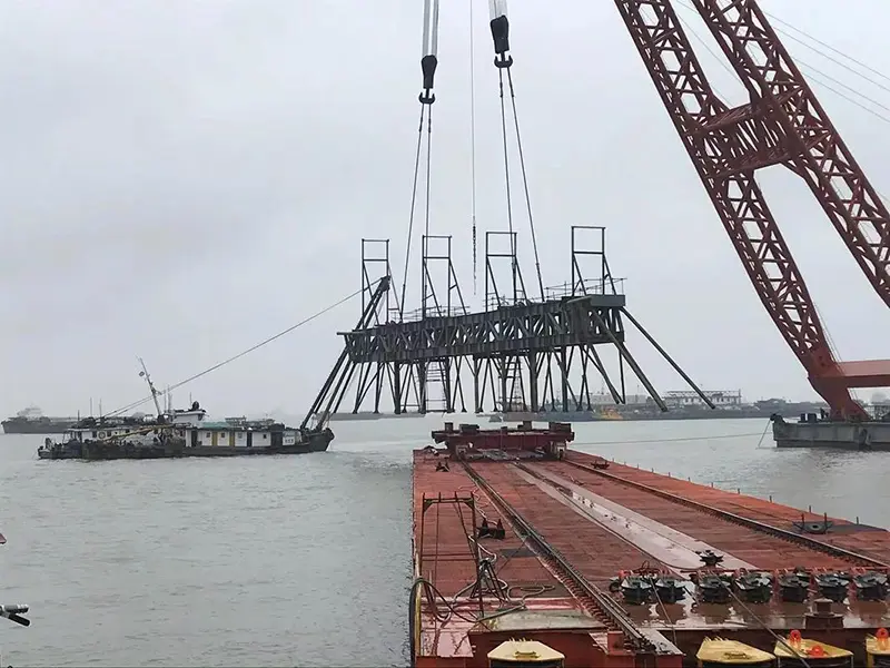 slipway rail system for shipyards